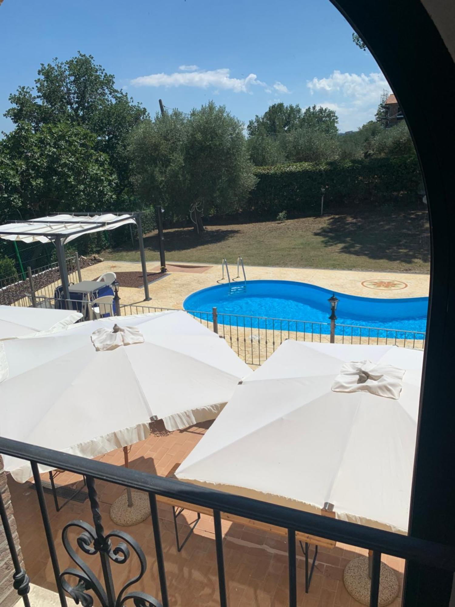 Agriturismo Cerquatonda Montalto delle Marche Exteriör bild
